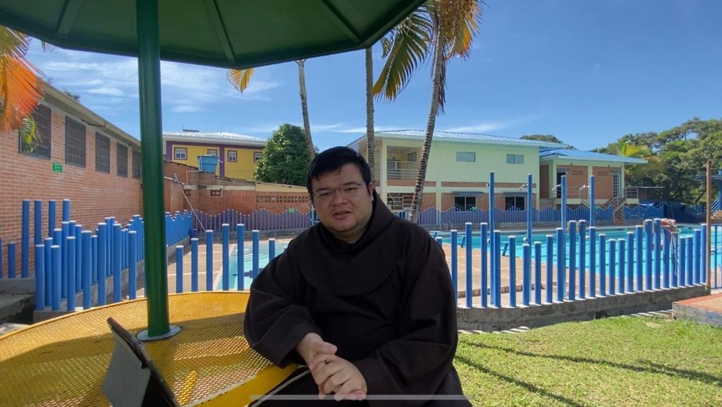 SEMANA MARIANA - DÍA 5  - LA VIRGEN MARÍA: DISCÍPULA, MADRE Y MAESTRA