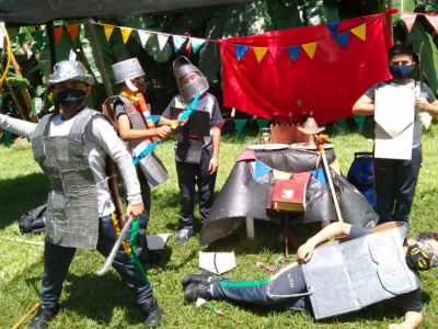 ÁREA DE INGLÉS REALIZÓ ACTIVIDAD 'THE MIDDLE AGES' 