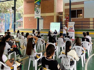 ESTUDIANTES CISNERISTAS RECIBIERON SOCIALIZACIÓN DEL PROCESO ELECTORAL PARA LAS JUVENTUDES 2021 
