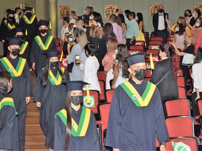 Galería: Ceremonia de graduación Prom Invictus 2021 