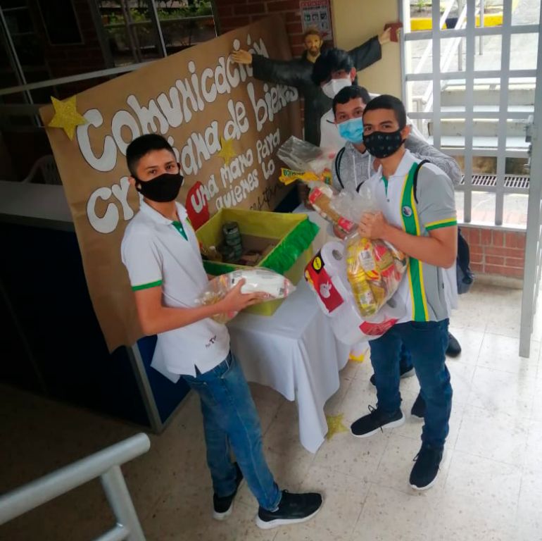 ÚNETE A NUESTRA CAMPAÑA DE DONACIÓN DE ALIMENTOS
