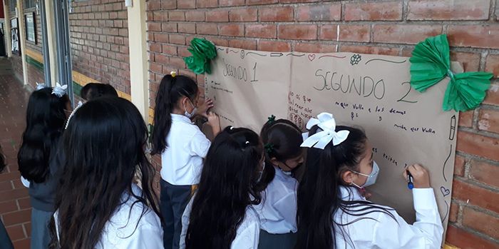 FINALIZÓ  LA SEMANA DE SENSIBILIZACIÓN CONTRA EL ACOSO ESCOLAR