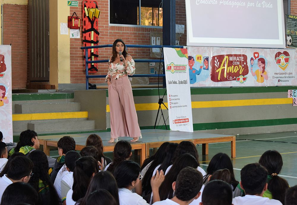 ‘CONCIERTO POR LA VIDA’ SE REALIZÓ EN EL COLEGIO CISNEROS