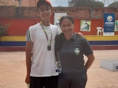 TENIS DE CAMPO Y PATINAJE, OTROS DEPORTES DE ORGULLO CISNERISTA 