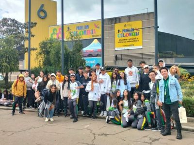 ESTUDIANTES CISNERISTAS VISITARON LA FILBO 2023 