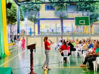 LA INTELIGENCIA EMOCIONAL FUE EL TEMA CENTRAL DE LA SEGUNDA ESCUELA DE FAMILIA 2023 