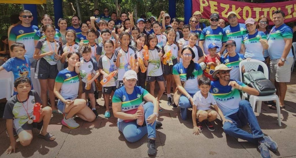 Club Deportivo Cisneros participó en festitorneo de natación