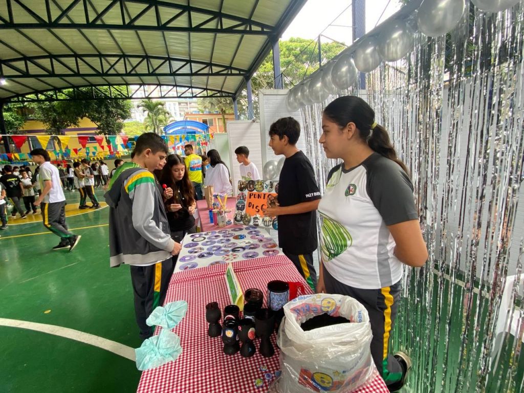 CON ÉXITO SE DESARROLLÓ LA 1RA ECOFERIA CISNERISTA