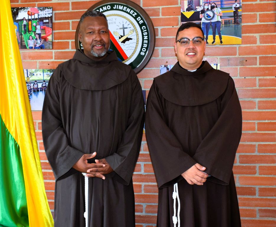 COLEGIO CISNEROS PRESENTA SU NUEVO EQUIPO DIRECTIVO, ¡BIENVENIDOS!