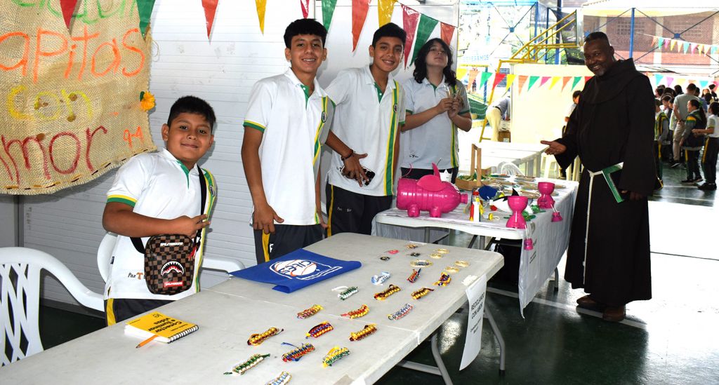 CON ÉXITO SE DESARROLLÓ LA II EDICIÓN DE LA ECO FERIA CISNERISTA