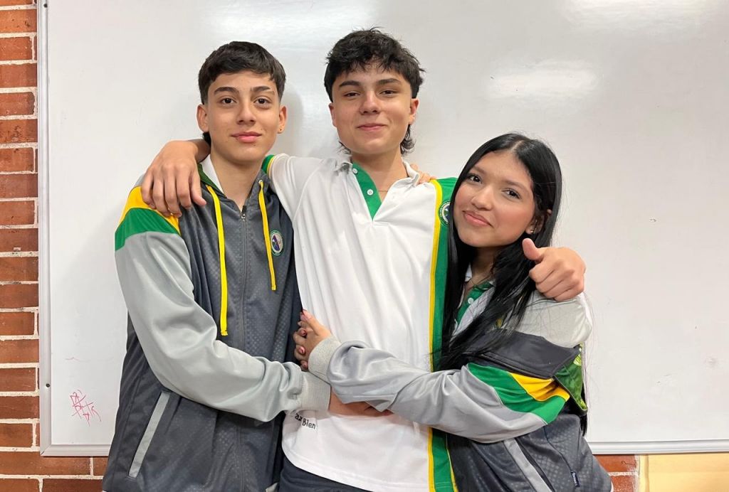 FEBRERO, EL MES DEL ABRAZO JIMÉNEZ DE CISNEROS