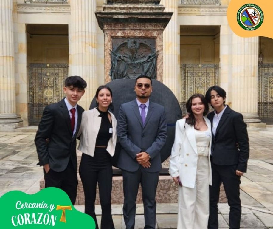 COLEGIO CISNEROS PARTICIPÓ EN EL XL MODELO CONGRESO DE LA REPÚBLICA ESTUDIANTIL 2025