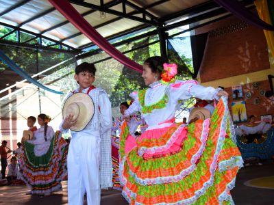 GALERIA: XVIII FRANCISNEROS, COLOMBIA: COLOR, RITMO Y PASIÓN 