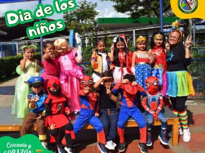 🎉👧🧒 ¡EL COLEGIO FRANCISCANO JIMÉNEZ DE CISNEROS, CELEBRÓ CON  ALEGRÍA Y ÉXITO EL DÍA DE LOS NIÑOS – HOLYWINS! 🌟 