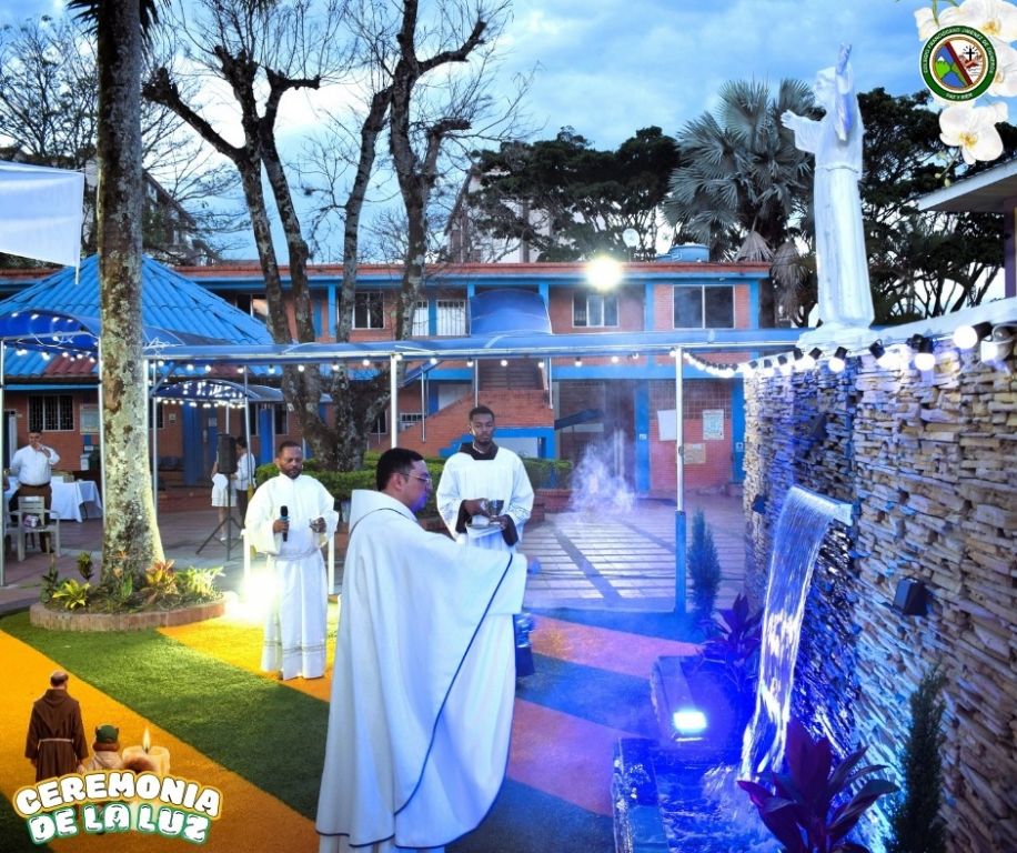 Ceremonia de la Luz: un camino de fe hacia la Primera Comunión