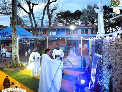 Ceremonia de la Luz: un camino de fe hacia la Primera Comunión 